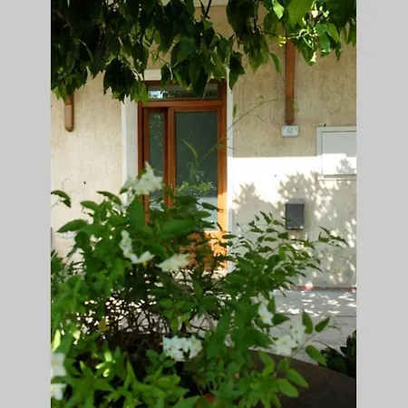 Апартаменты La Casina Di Bruna Mommio